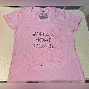 Disney | ladies Cinderellas castle t-shirt. Size: L.